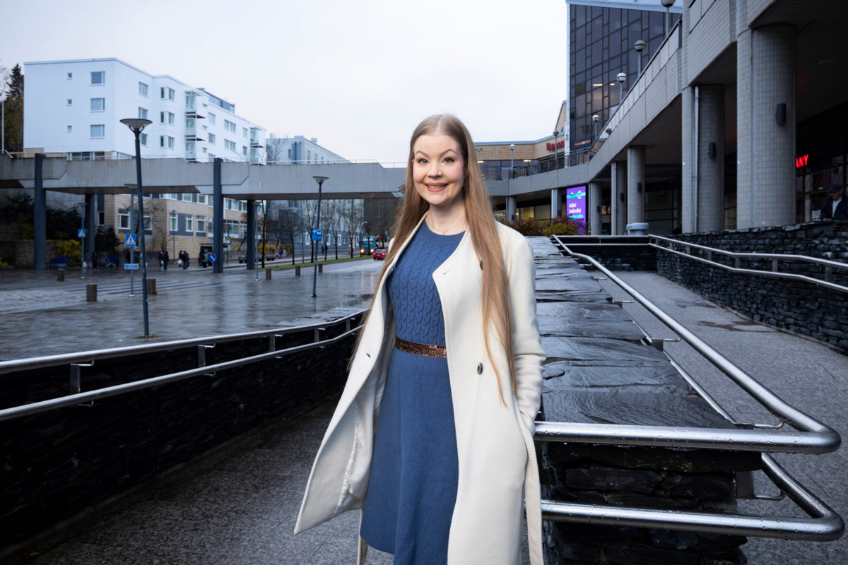 Vaalikonevastauksissa tulee esiin, että kokoomuslaisissa on sekä arvoliberaaleja että arvokonservatiiveja. Sini Juuti arvioi sijoittuvansa janan keskivaiheille.