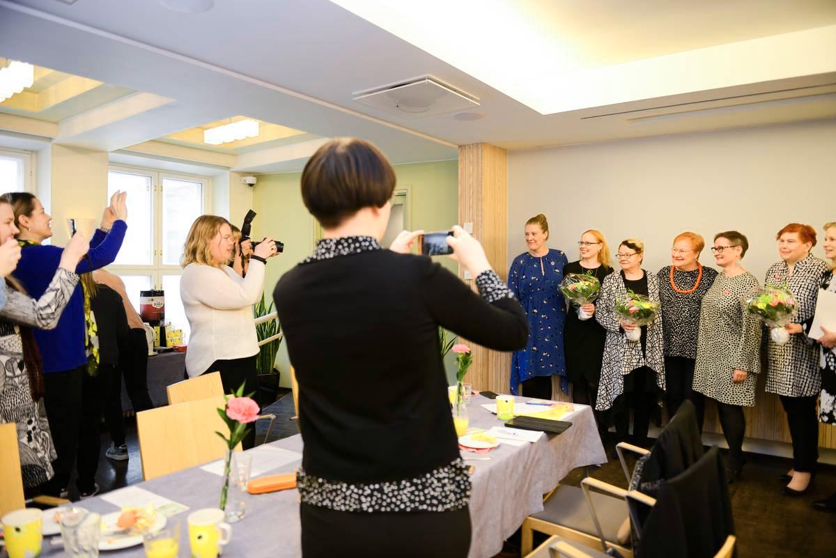 Presidentti Tarja Halonen oli yksi tunnustuspalkinnon vastaanottajista. Kuva: Maija Saari.