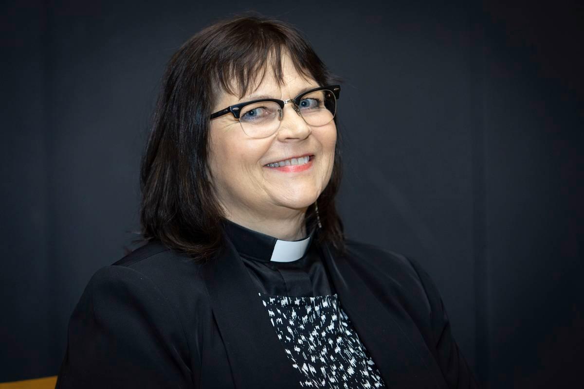 Marja Heltelä valittiin tuomiorovastiksi. Kuva on otettu huhtikuussa järjestetyssä kirkkoherraehdokkaiden paneelikeskustelussa.
