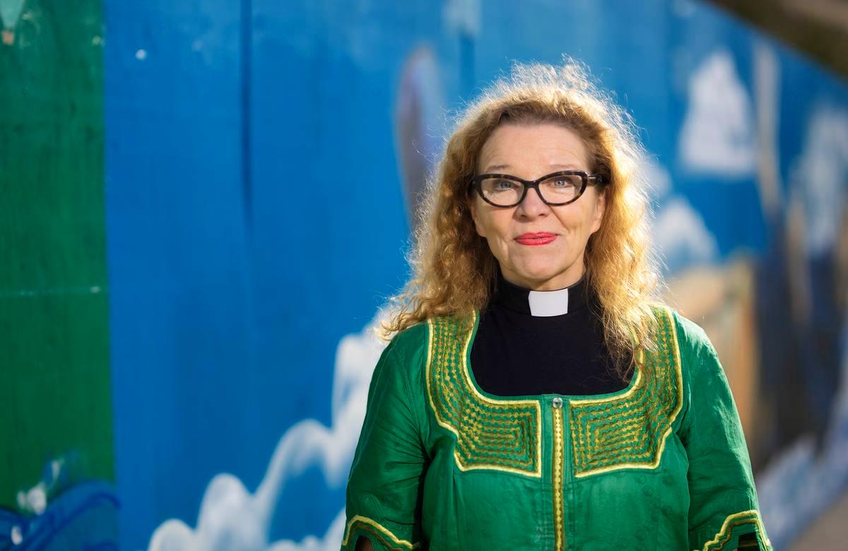 Pastori, teologian tohtori Mari-Anna Auvinen saarnaa Vastuuviikon Tuomasmessussa Helsingissä 28.10.