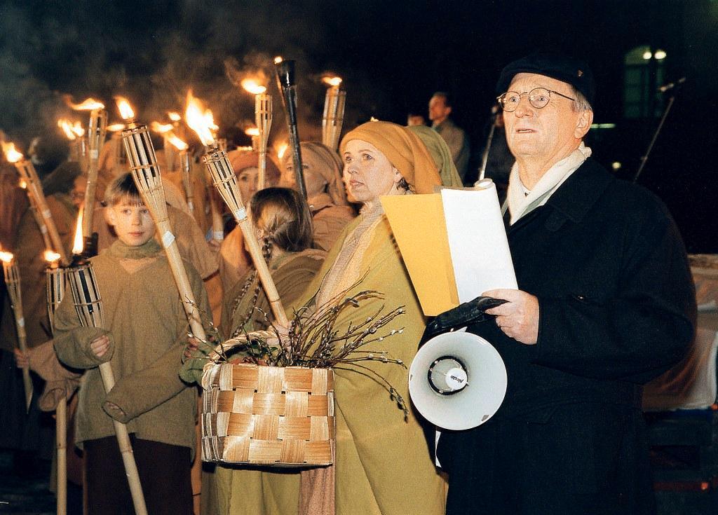 Ensimmäinen esitys. Paavo Liski ohjasi Via Cruciksen vuonna 1996. Kuva: Esko Jämsä / KuvaKotimaa