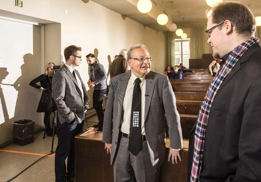 John Hedley Brooke oli Luonnontiede, maallistuminen ja teologia -seminaarin pääpuhuja, Aku Visala yksi sen järjestäjistä. Kuva: Jani Laukkanen