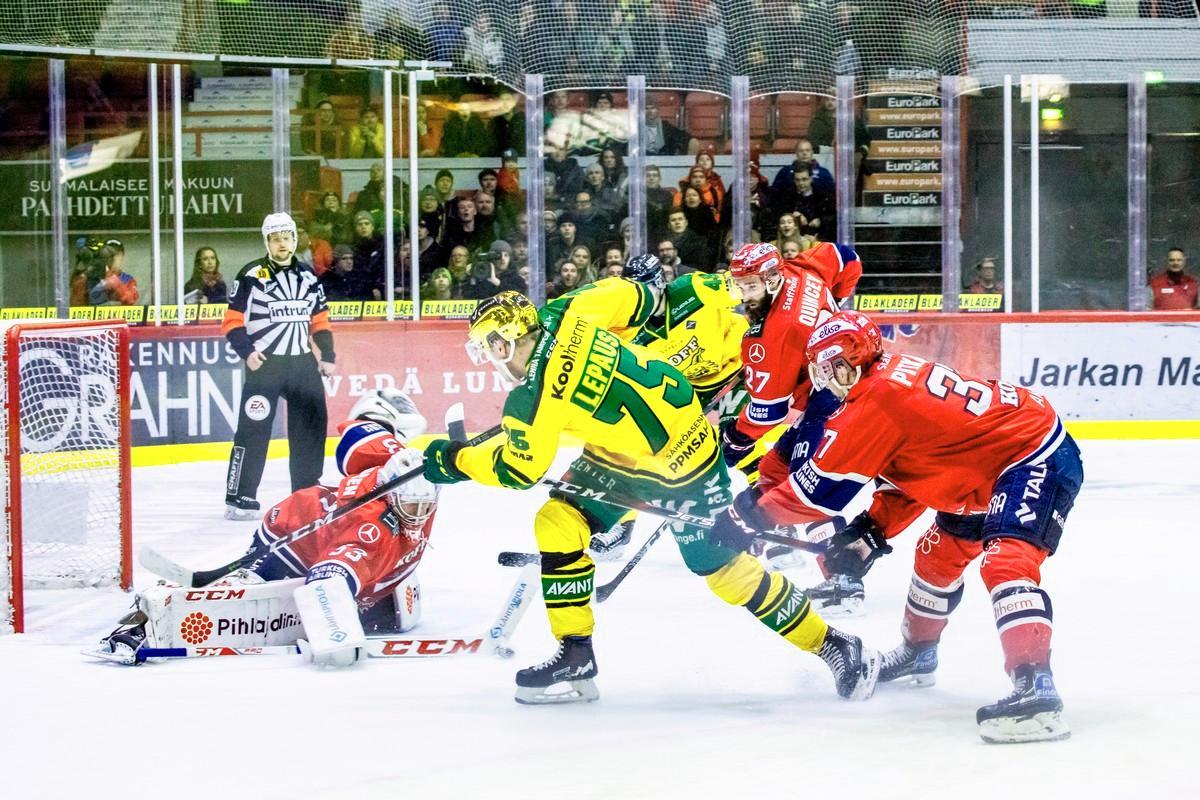 HIFK ja tamperelainen Ilves kohtasivat Helsingin jäähallissa 14. joulukuuta.