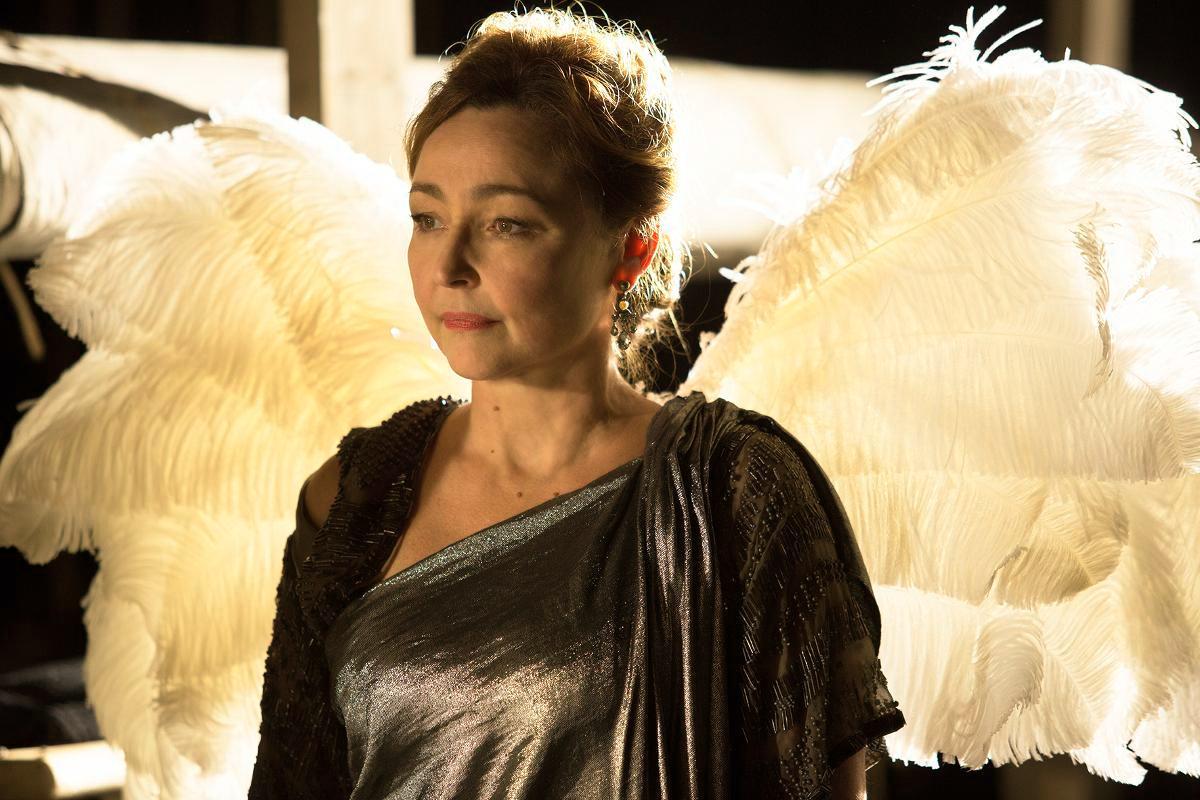 Marguerite (Catherine Frot) keskittyy tärkeään konserttiin. 