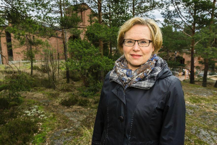 Päivi Vuorimaa on Espoon yhteisen kirkkovaltuuston uusi jäsen Kilosta. Kuva: Jukka Granstrom