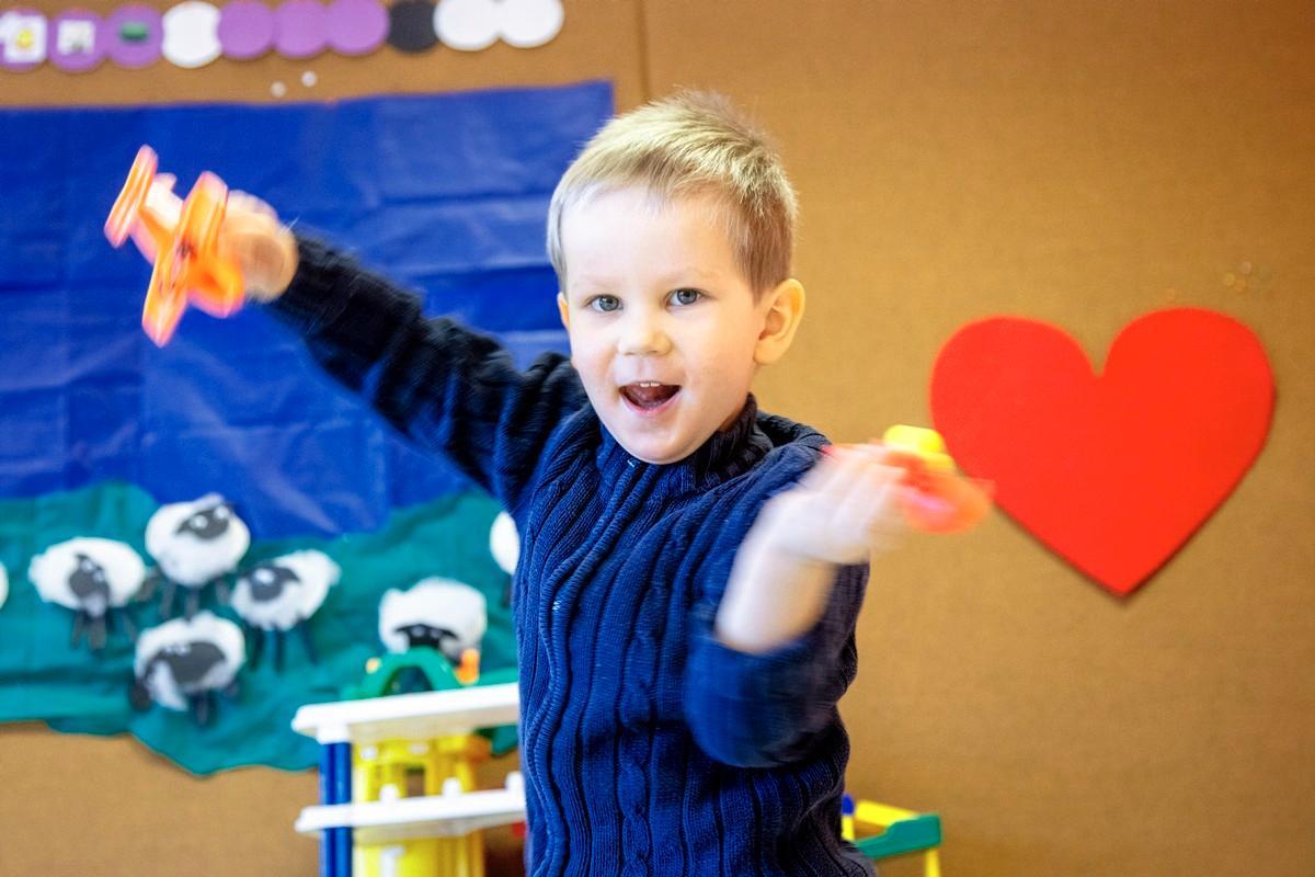 Viljami Väätäiselle Suvelan kappelin päiväkerho on antanut leikkikavereita.