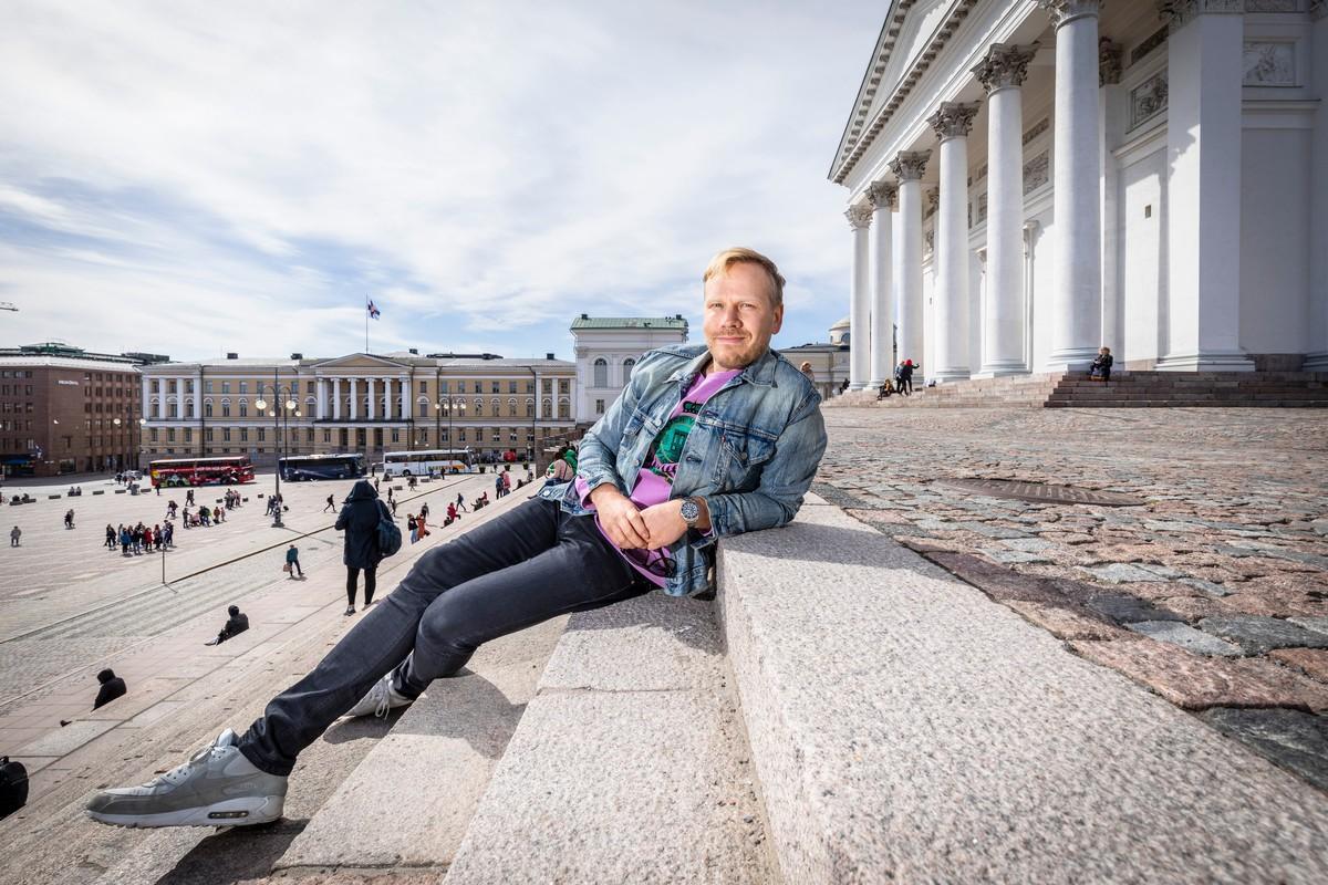 Osmo Ikonen on Stadin suvivirsi -tilaisuuden artistivieras.