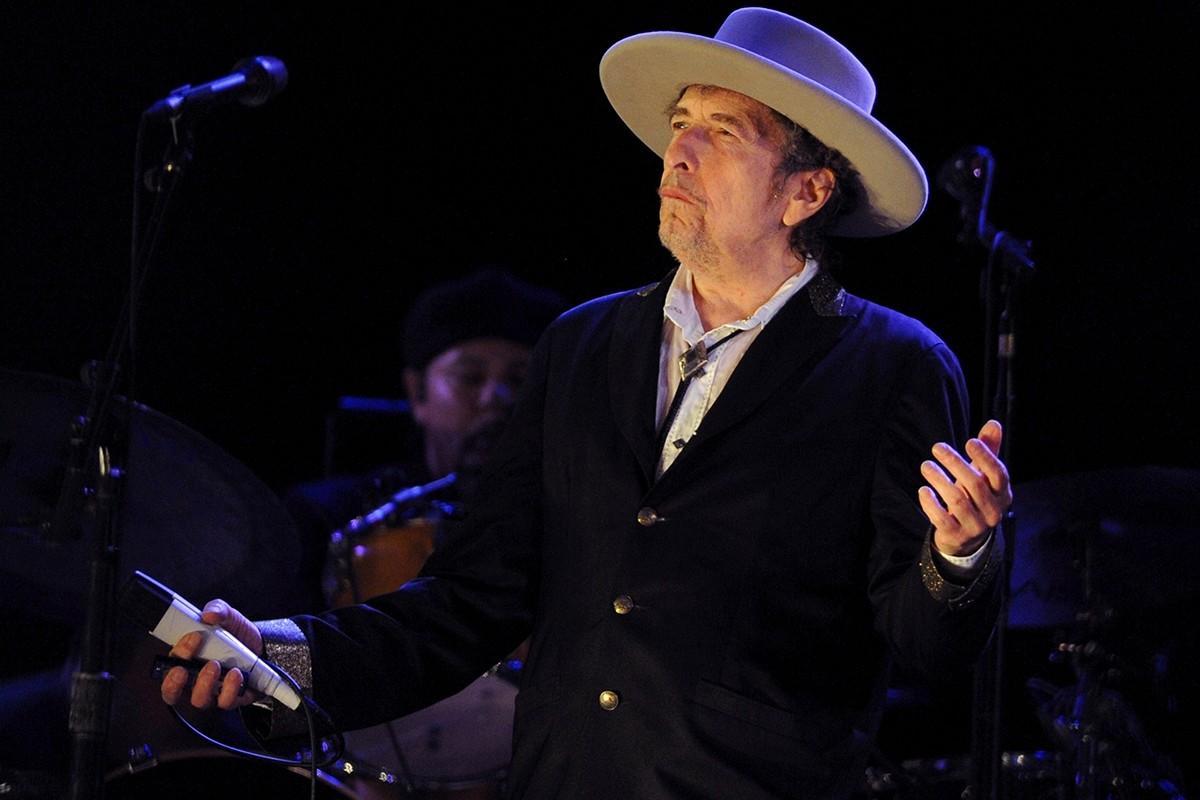 Hartwall Arenalla Dylan todisti, että hän käyttää lauluääntään juuri niin kuin itse haluaa. Kuva: AFP / Lehtikuva / Fred Tanneau