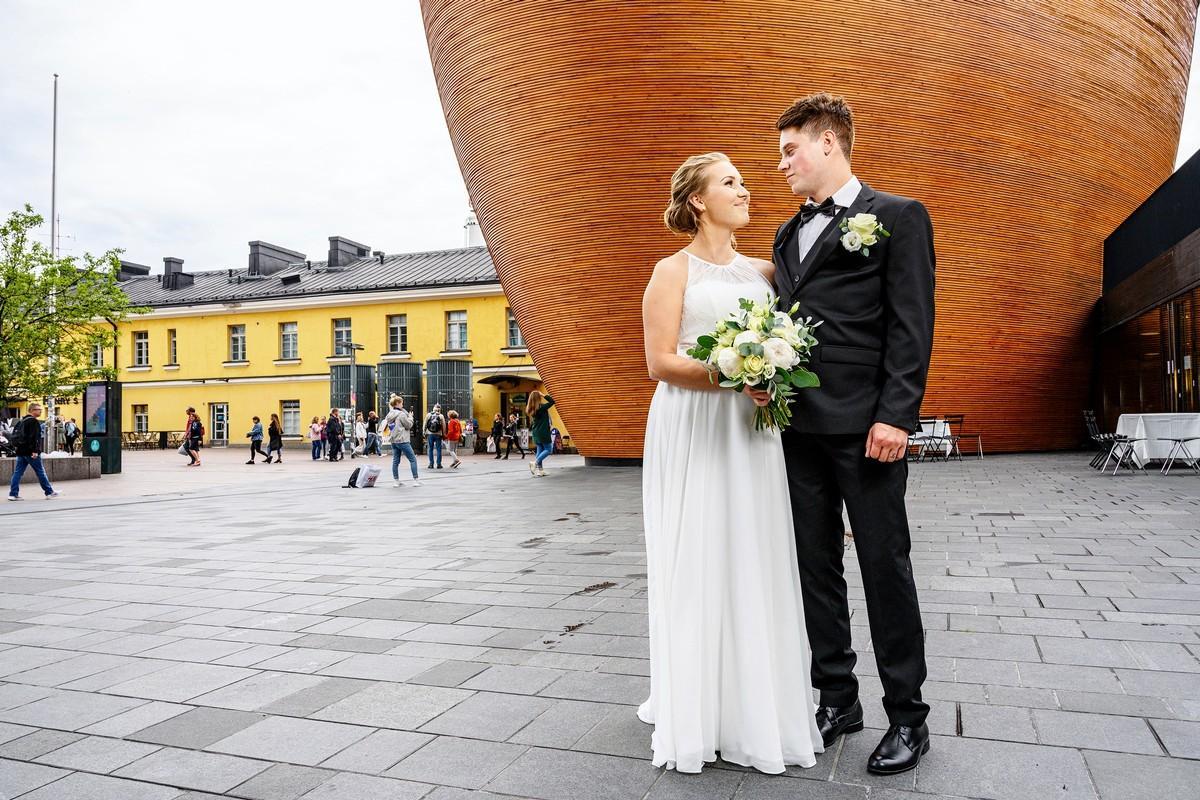 Linda Nuppula ja Marko Korhonen ovat olleet yhdessä noin kolme vuotta. Pari saa perheenlisäystä loppuvuodesta.