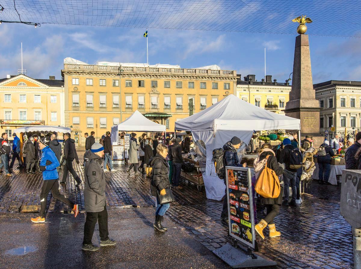 Kauppatori marraskuussa 2016. Kuva: Esko Jämsä