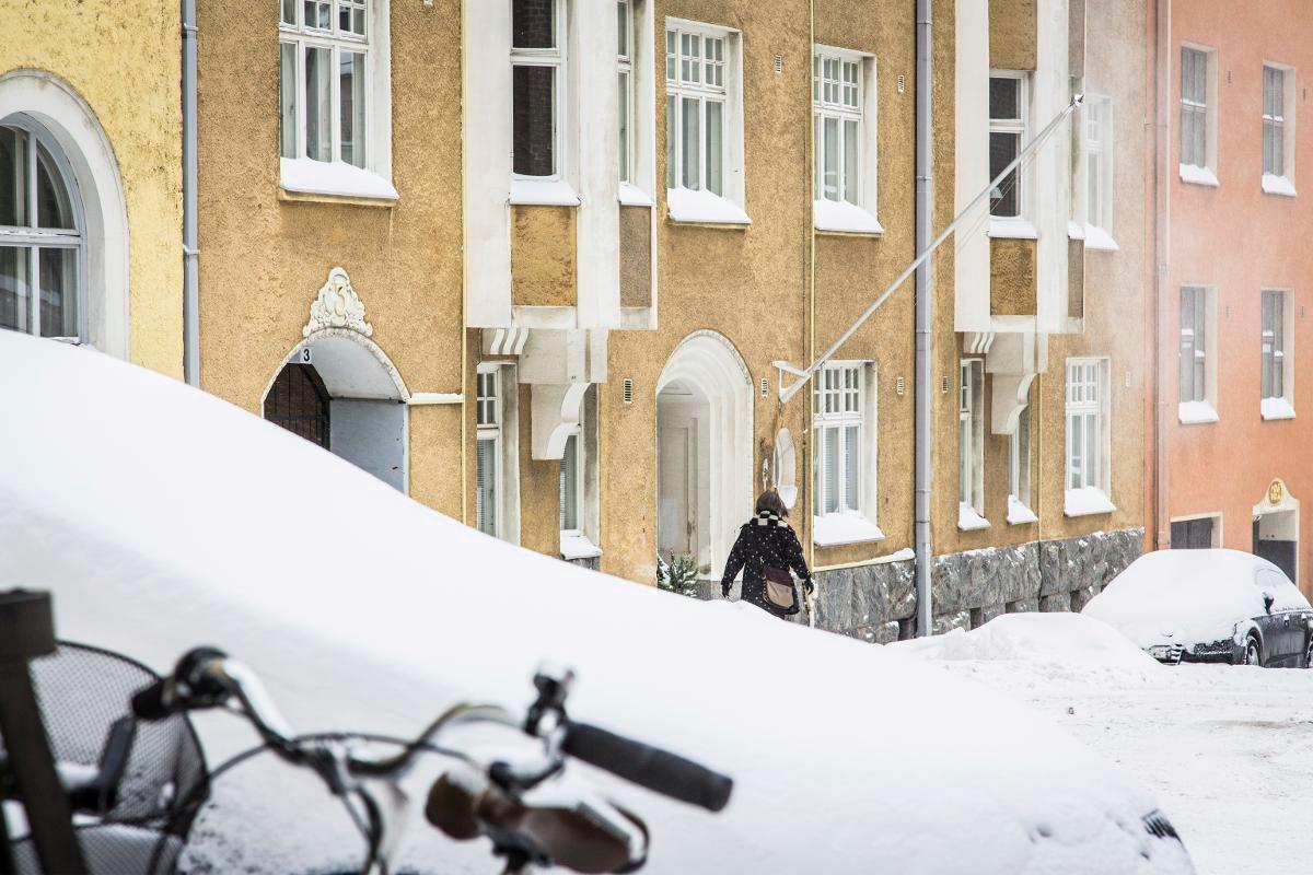 Tulot Töölöön. Töölössä on useita Helsingin seurakunnille testamentattuja asuntoja. Yksi niistä sijaitsee tässä Tunturikatu 3:n talossa. Asunnosta saadaan jatkuvaa tuloa, jonka testamenttaaja on määrännyt käytettäväksi Töölön seurakunnan vanhusten hyväksi. Kuva: Esko Jämsä