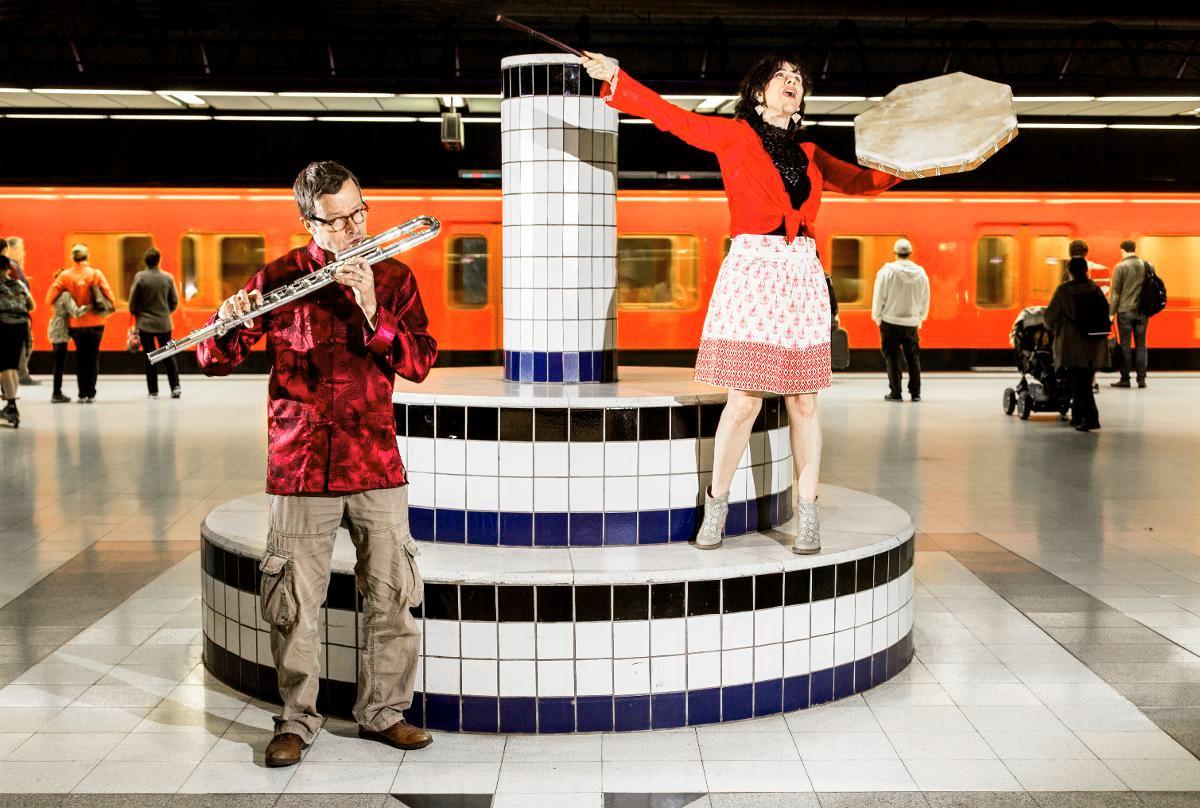 Ketterästi konserttiin. Metrolla musiikkiin -tapahtuman kirkkoihin pääsee vaikka metrolla. Laulaja Kristiina Olanto ja puhallinsoittaja Jorma Tapio esiintyvät heinäkuussa. Kuva: Esko Jämsä