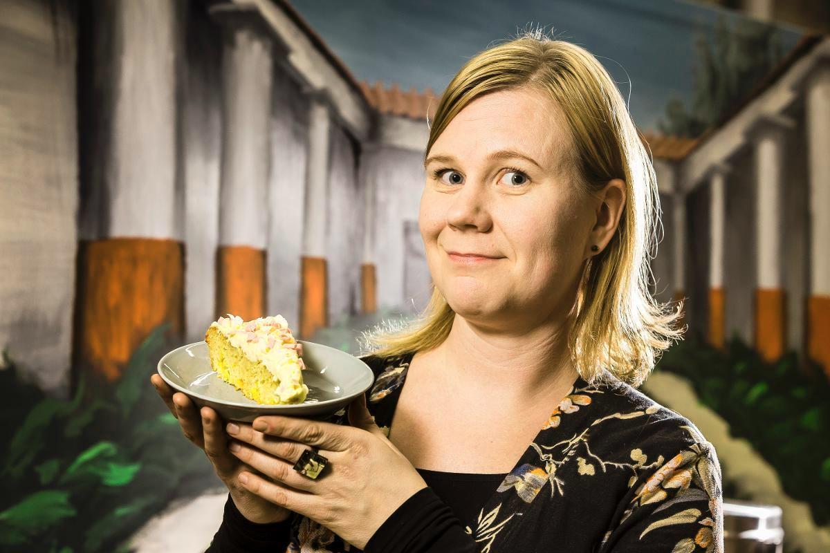 Makeilla leivonnaisilla on pitkä historia, tietää Leena Sipponen. Kuva: Jukka Granstrom