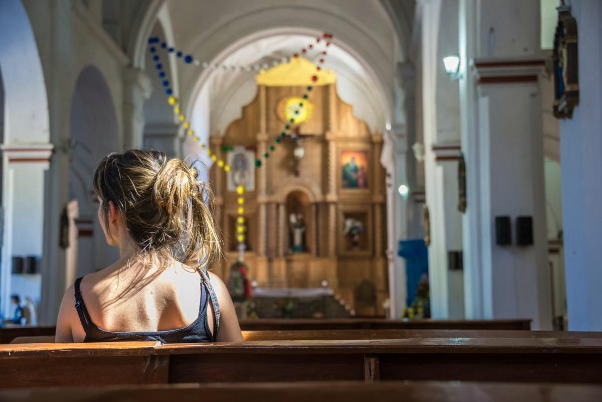 Suomalaisella uskonnollisuudella on lievä myönteinen vaikutus nuorten naisten kehonkuvaan. Vaikutus ei riitä vähentämään anoreksiaan sairastumisen riskiä.