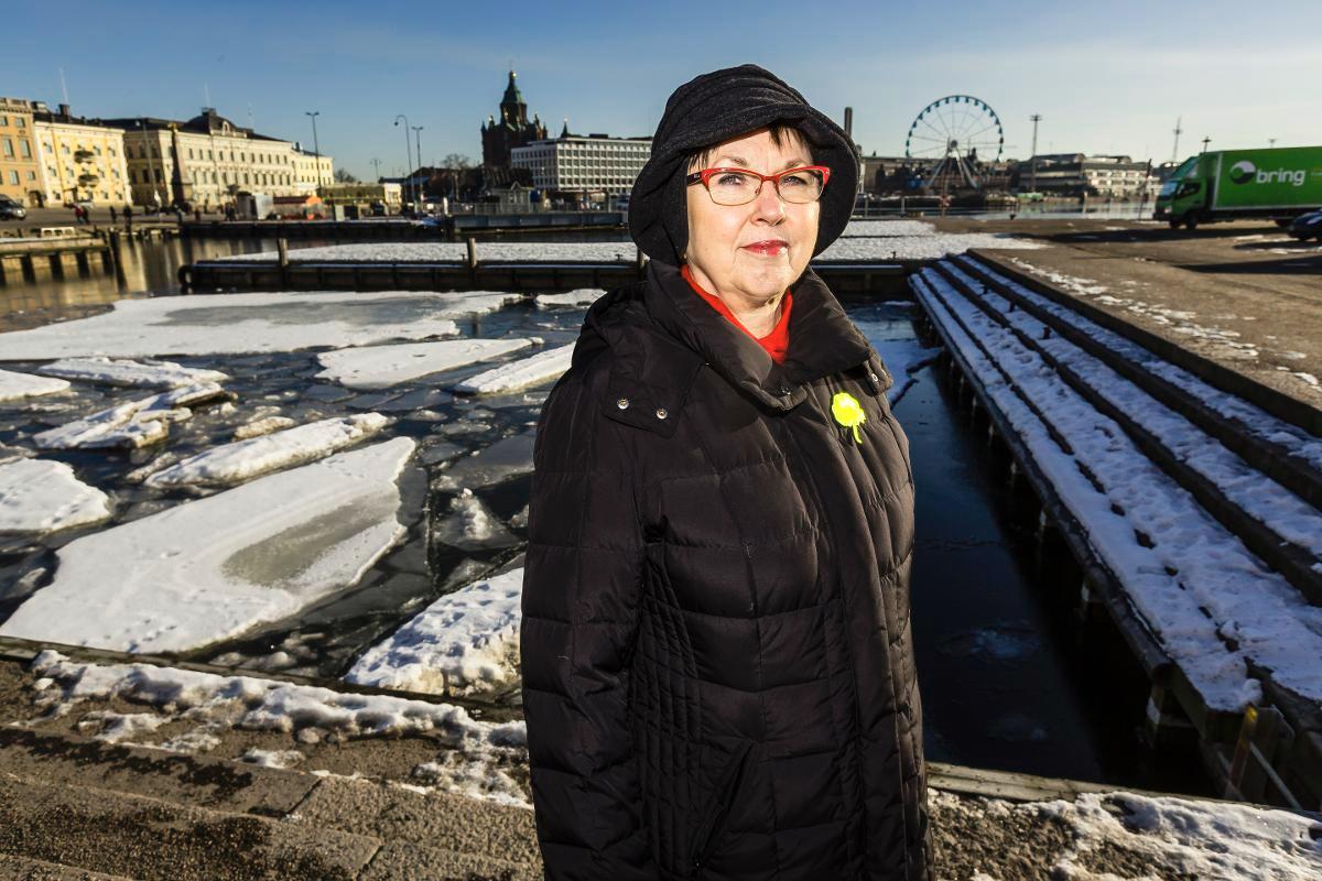 Mirja Tirin työpäivät Etelärannassa vaihtuvat pian eläkepäiviin. Kuva: Jukka Granstrom