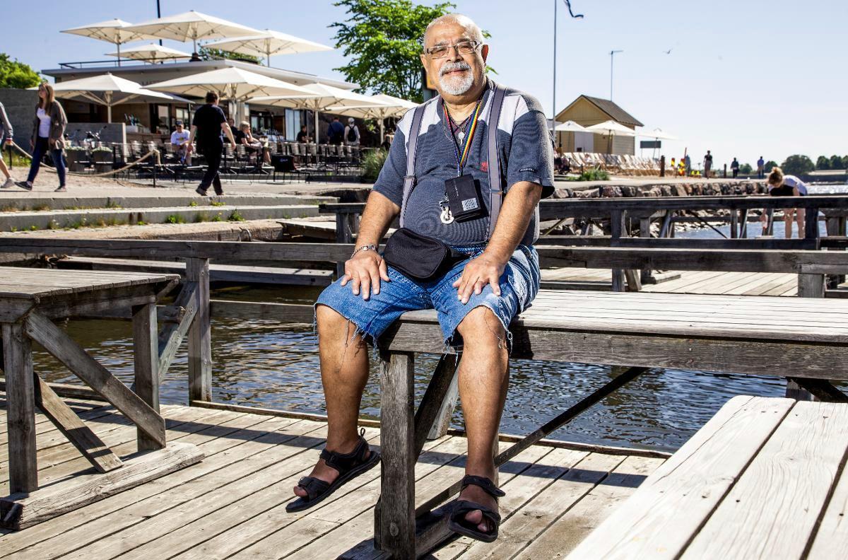 Hemmi Palmille Pride-viikkoon osallistuminen on perinne. Tänä vuonna Pride-kulkueessa on ensi kertaa sateenkaarisenioreiden rekka. Kuva: Sirpa Päivinen