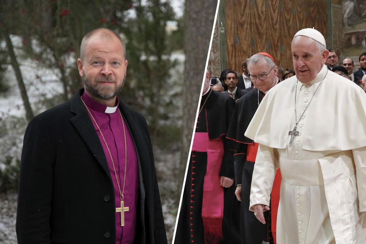 Helsingin piispa Teemu Laajasalo tapasi suomalaisvaltuuskunnan kanssa Vatikaanissa paavi Franciscuksen.