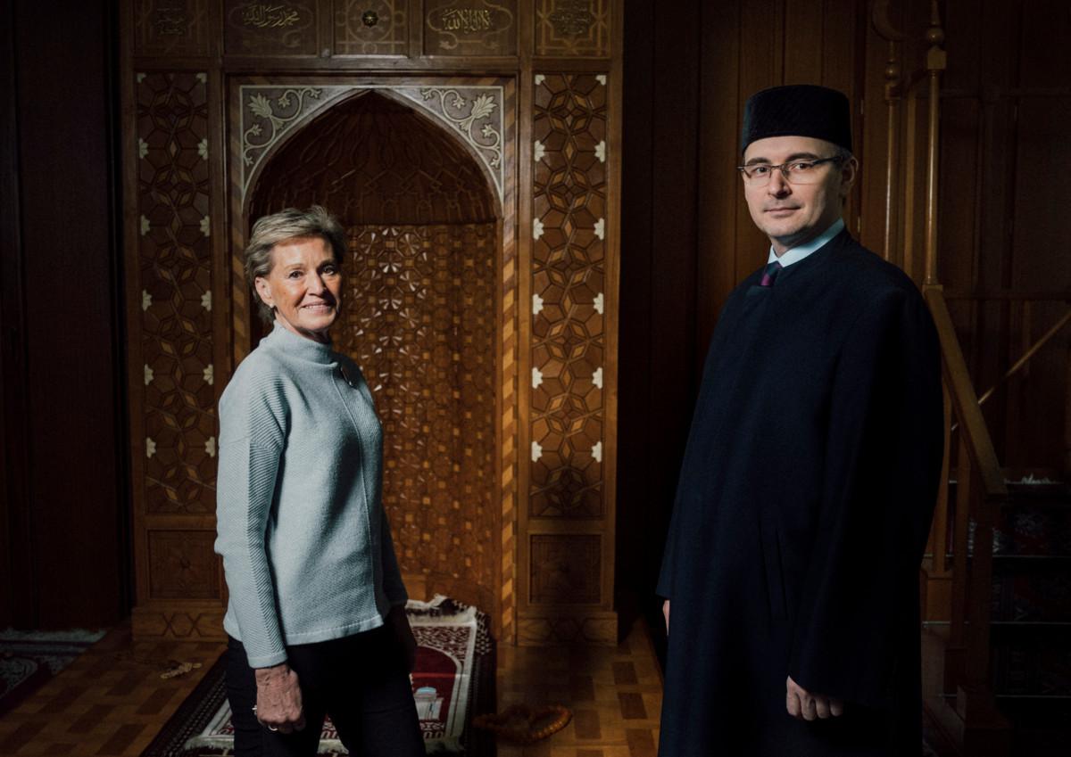 Suomen Islam-seurakunta täyttää tänä vuonna 95 vuotta. Hallituksen puheenjohtaja Gölten Bedretdin ja imaami Ramil Belyaev esittelevät Helsingin Fredrikinkadulla sijaitsevaa moskeijaa.