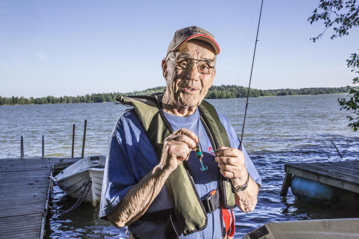 Upeat kalavedet. Ahti Suomi tietää, missä kala liikkuu. Espoon kalastusalueeseen kuuluu 8500 hehtaarin merialue. Espoo–Mankin kalastusalueelta löytyy lisäksi miltei sata sisämaan järveä ja lampea.