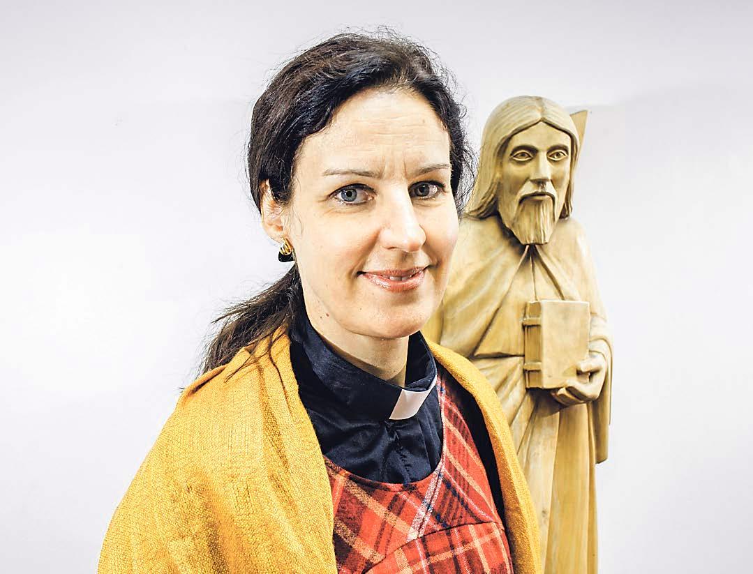 Laura Maria Latikka on Rekolan seurakunnan uusi kirkkoherra.