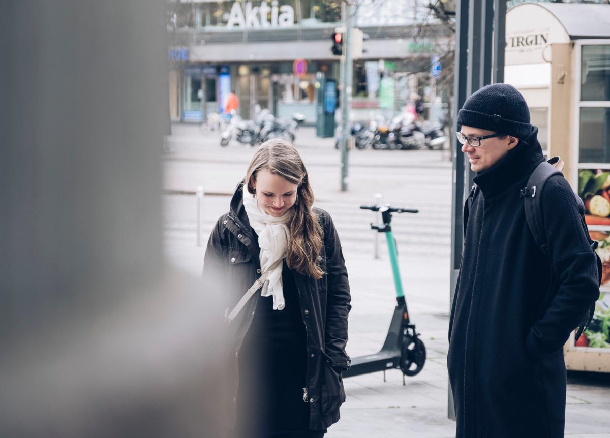 Kaksi viikkoa ensitapaamisen jälkeen Veera Lupunen ja Tuukka Norri menivät yhdessä lavatansseihin Helsingin keskustaan.