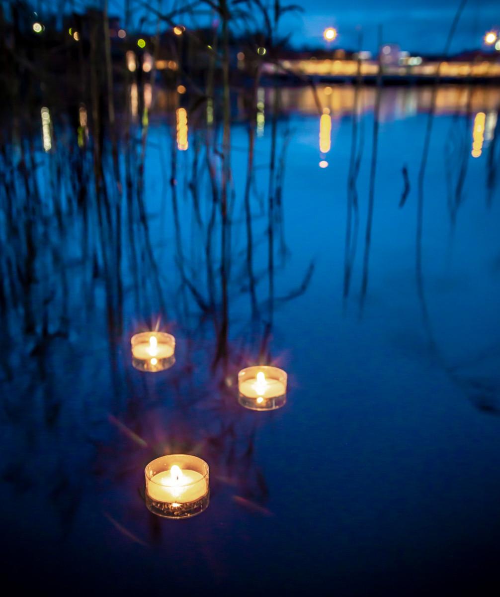 Mari Pulkkisen mukaan ajatus surusta henkisenä kasvuna voi muodostua raskaaksi kuormaksi.