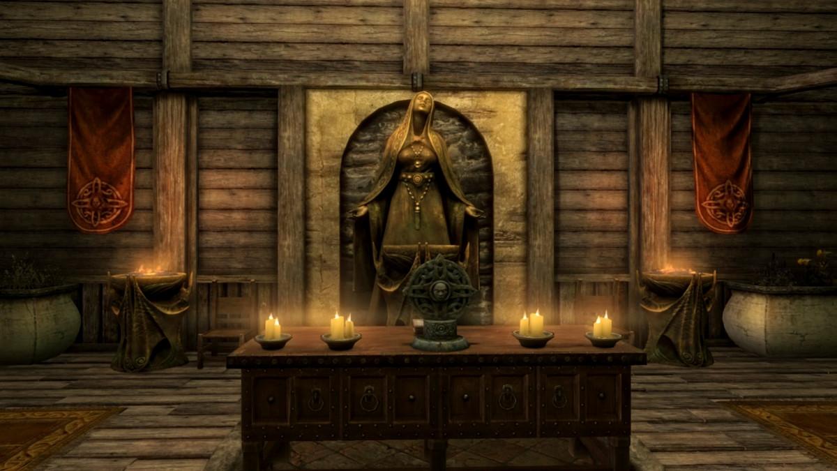 Skyrim -roolipelin maailmasta löytyy muinaisten jumalien temppeleitä. Peli osa The Elder Scrolls -sarjaa, ja teosten jumalmytologia on videopelien rikkaimpia.