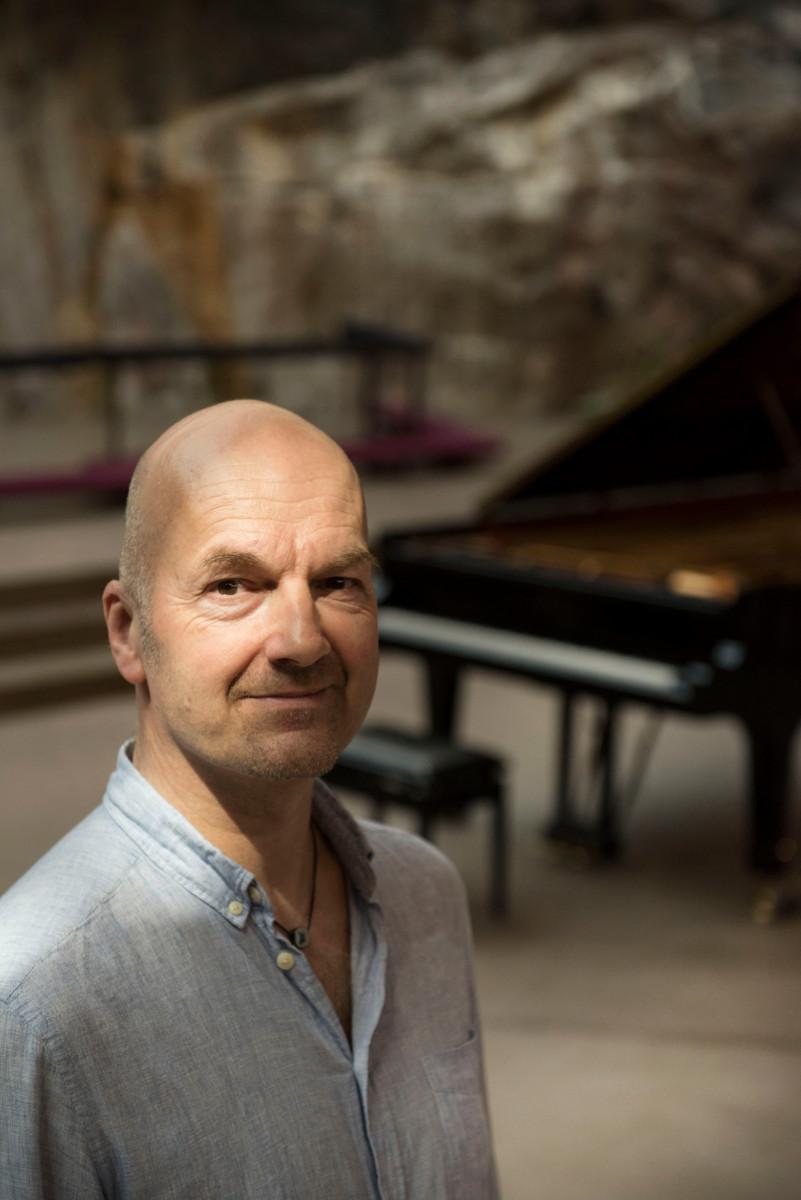 Suomessa vuodesta 1994 asunut pianisti Sid Hille kokee olevansa maailmankansalainen.