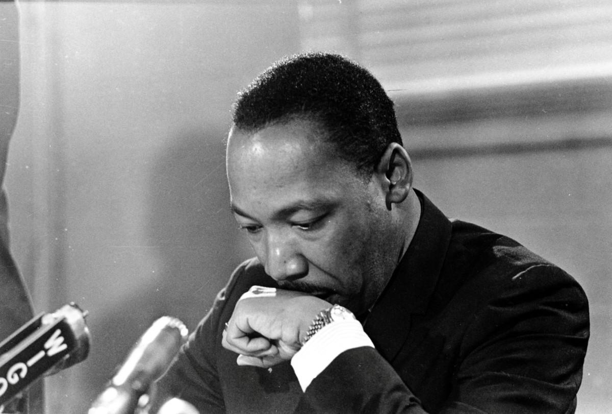1960-luvulla kansalaisoikeustaistelun kärkihahmoksi nousi baptistipastori ja teologian tohtori Martin Luther King. Marko Maunulan mukaan 1960-luku oli nykyistä paljon dramaattisempaa aikaa. Kuva. AP / Lehtikuva