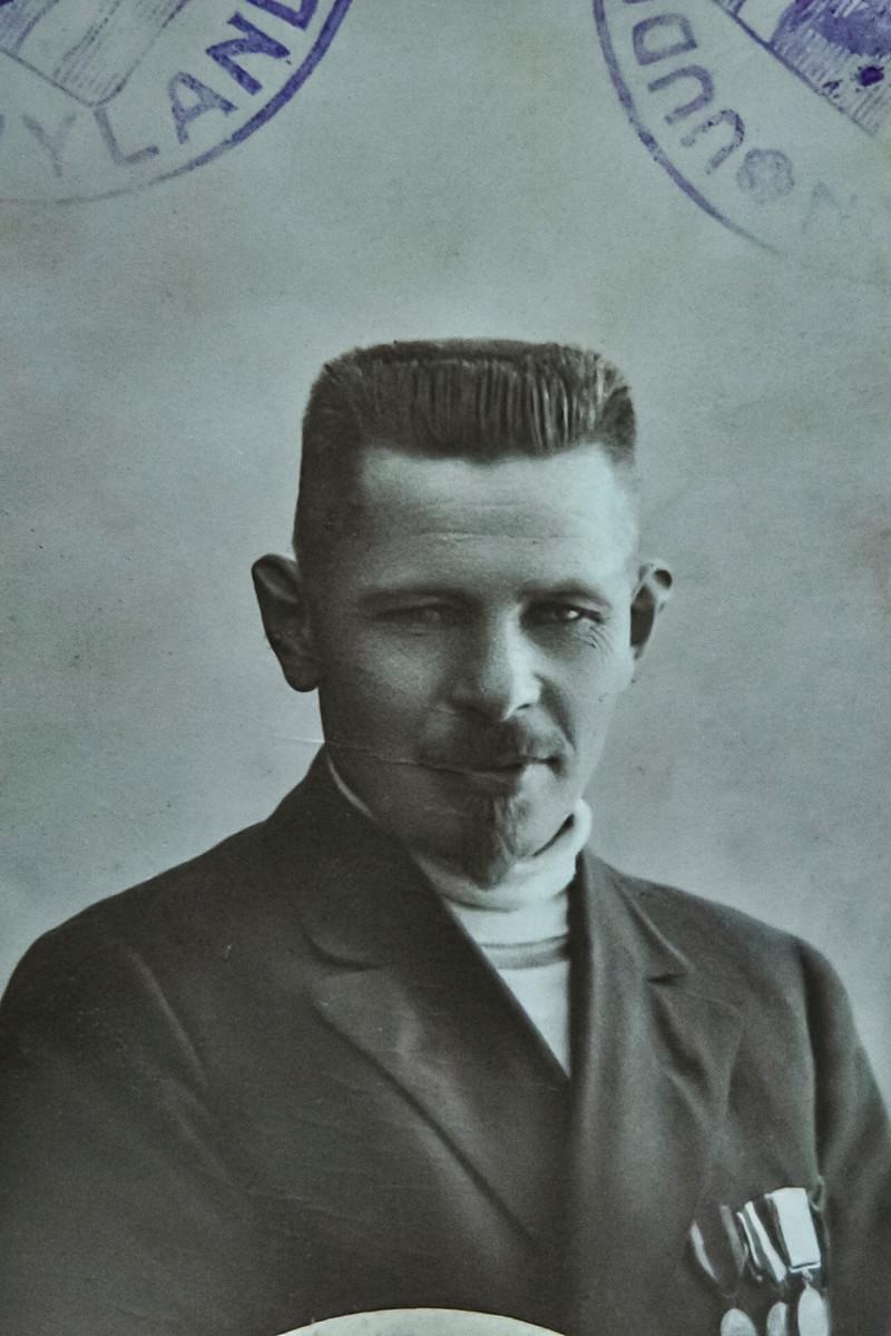 Oskar Åberg 1920-luvun alussa. Lähde: Yksityinen kokoelma.