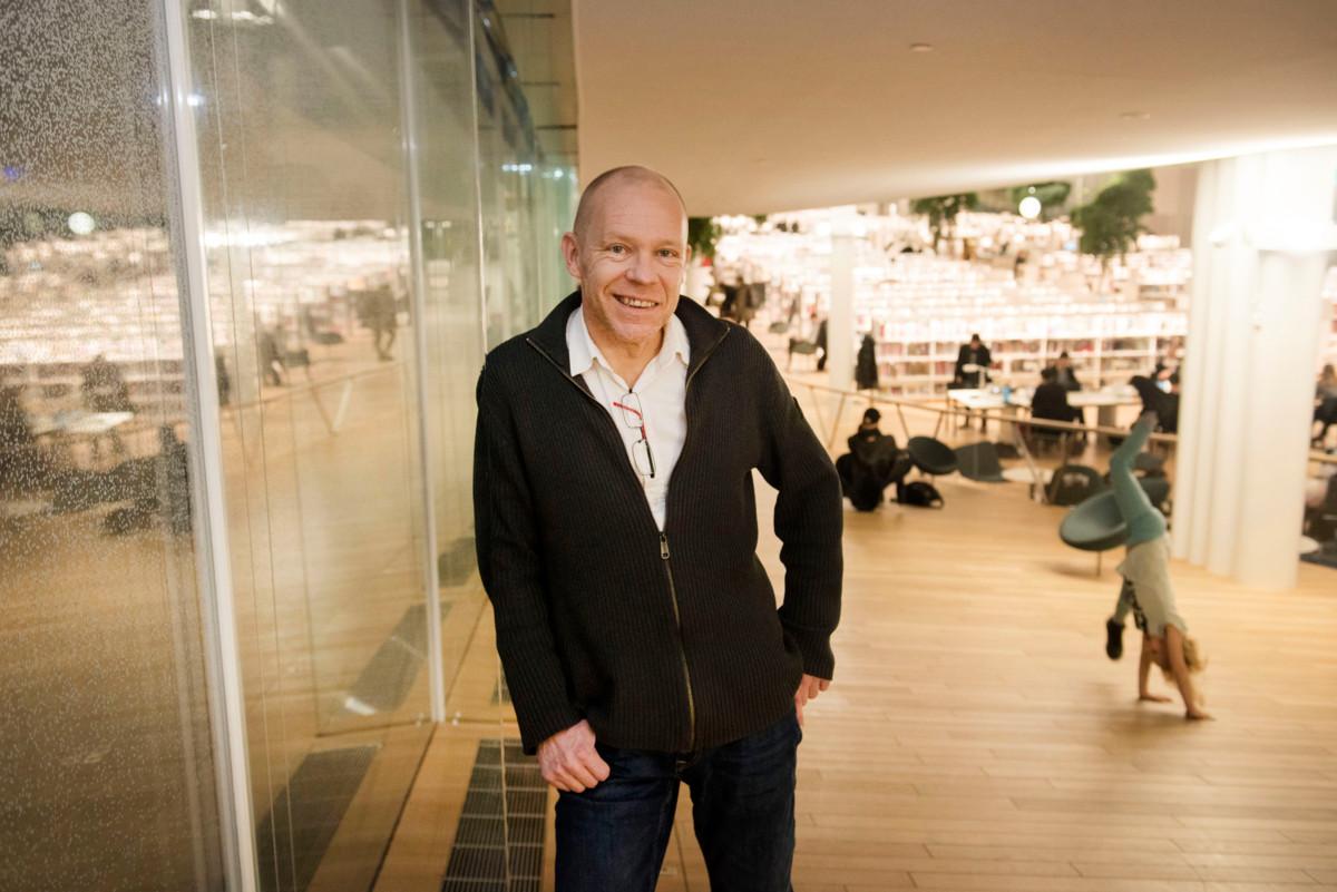 Heikki Aittokosken mukaan onnellisuuden kuuluu olla politiikan kovassa ytimessä, sen tärkein päämäärä.