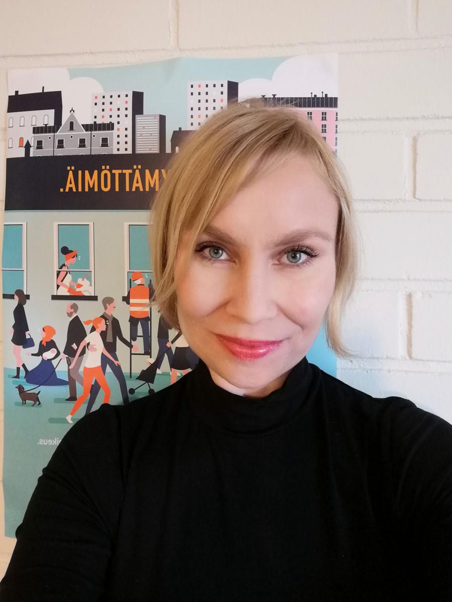 Ylitarkastaja Terhi Tafari kertoo, että kotimaisen ihmiskaupan uhreja päätyi viime vuonna Ihmiskaupan uhrien auttamisjärjestelmään ensi kertaa enemmän kuin ulkomailla hyväksikäytettyjä. Kuva: Terhi Tafari
