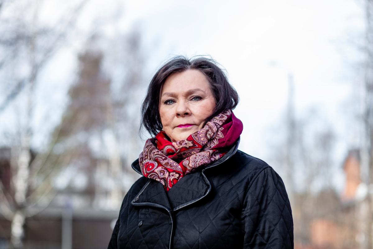 – Suomessa on maailman koulutetuimmat ja osaavimmat ikäihmiset, mutta heidät nähdään pelkkänä taakkana, emeritaprofessori Marja Vaarama sanoo.