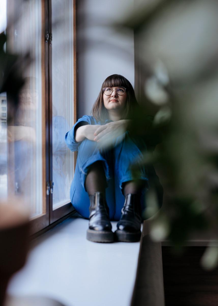 Anna Brotkin viihtyy hyvin kaupungissa. Uusi työhuone sijaitsee Kalliossa.