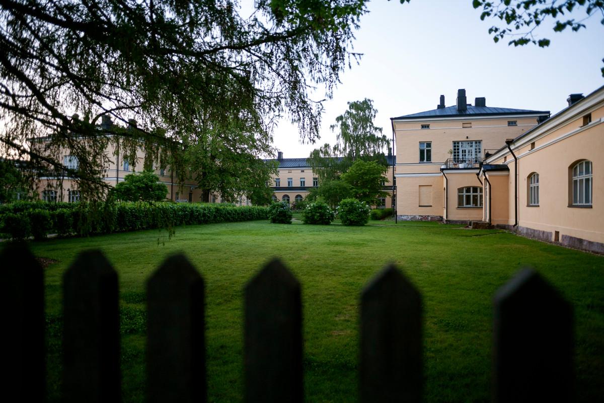 Lapinlahden sairaalahankkeen taustalla oli ajatus mielisairaanhoidon nostamisesta inhimilliselle tasolle.