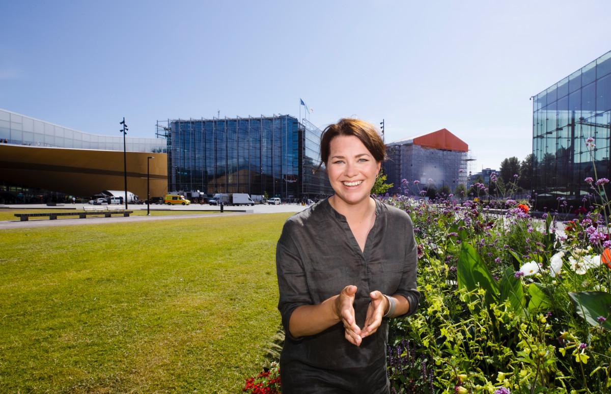 Laura Arikan mukaan emme ole lainkaan niin hiljainen kansa kuin kuvitellaan. Kun annetaan tilaisuus, moni haluaa keskustella.