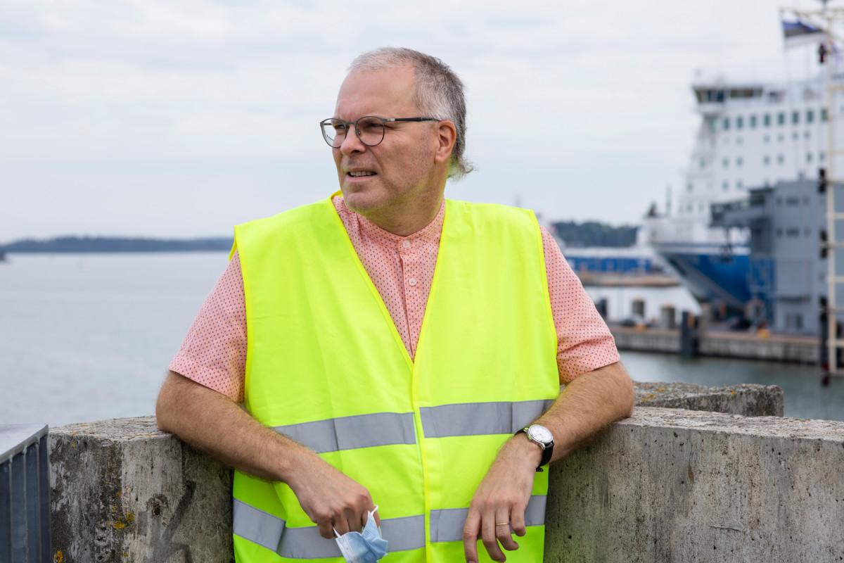 16 kuukauden pesti on pisin komennus, johon Suomen Merimieskirkon merenkulkijatyön johtaja Jaakko Laasio on työssään törmännyt. Kuva: Jani Laukkanen