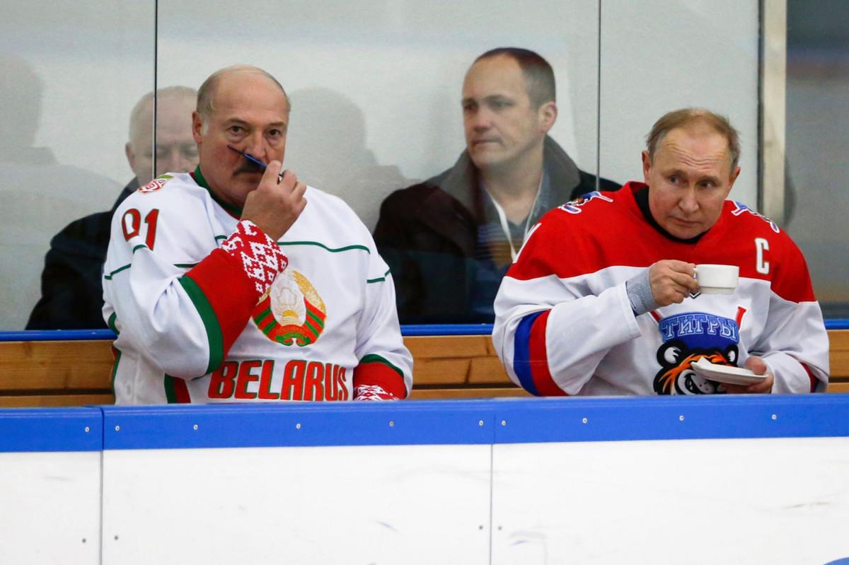 Valko-Venäjän presidentti  Aljaksandr Lukašenka ja Venäjän presidentti Vladimir Putin luovat itselleen miehistä ja kansanomaista imagoa jääkiekkomiehinä.