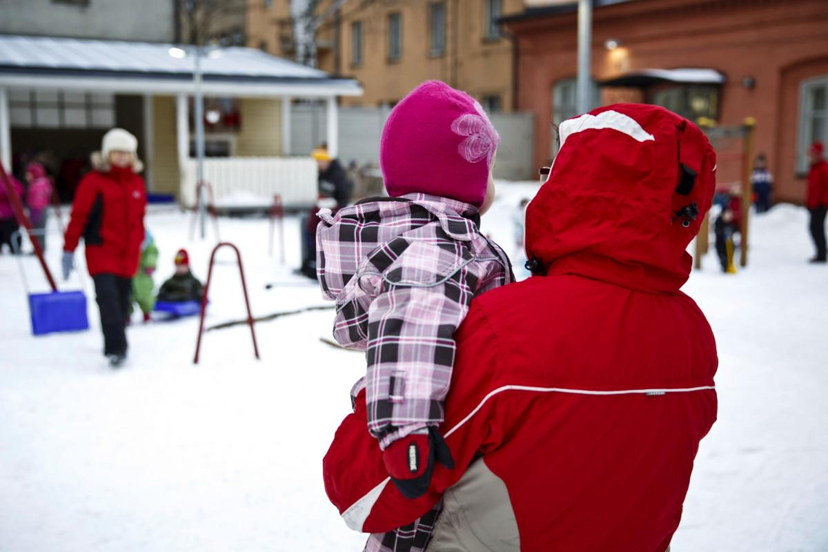 Koronatartuntojen määrän nopea kasvu on kuormittanut varhaiskasvatusta ja kaupungin leikkipuistotoimintaa.