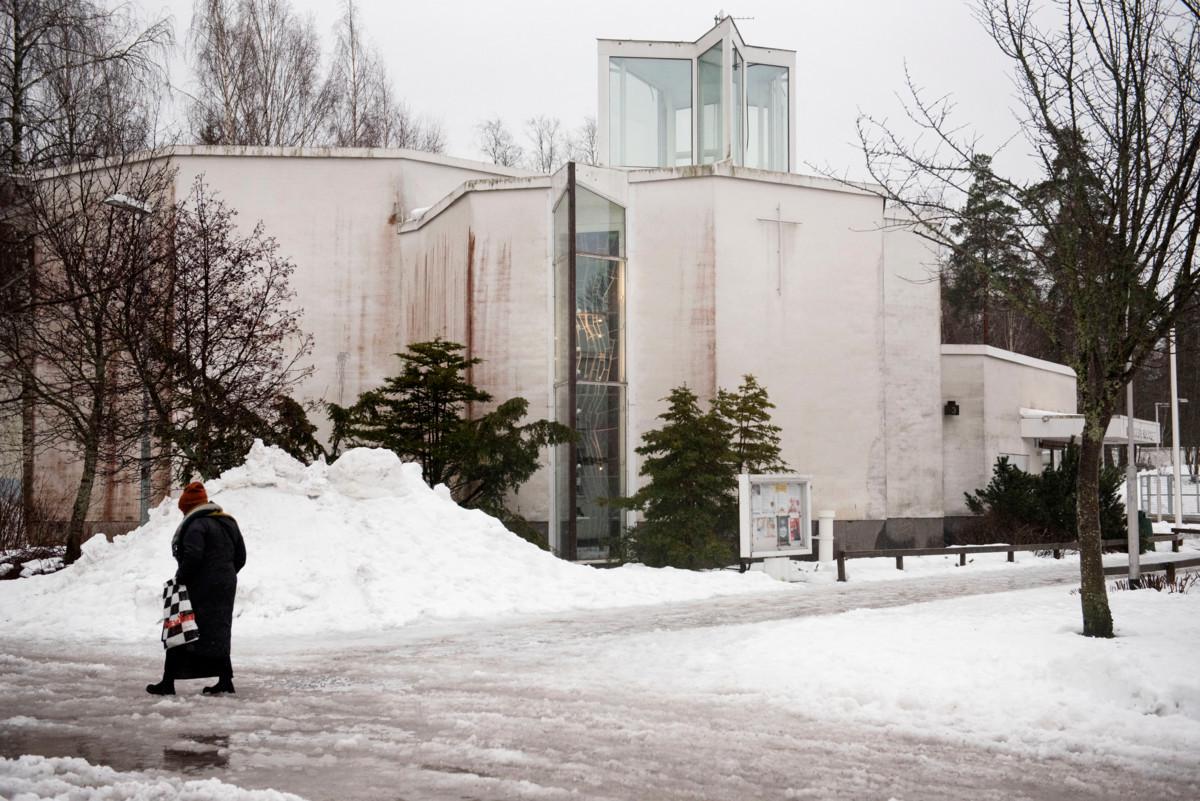 Vuosaaren seurakunta on luopumassa Merirasti-kappelistaan ensi vuoden alussa.