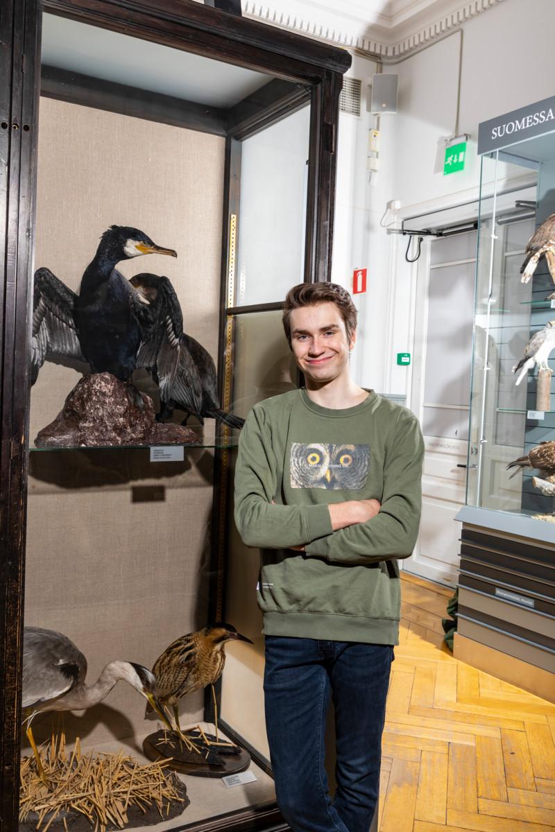 Olli Keskikallio alkoi harjoitella lintujen rengastamista jo 14-vuotiaana. Kuvat on otettu Luonnontieteellisessä museossa Helsingissä.