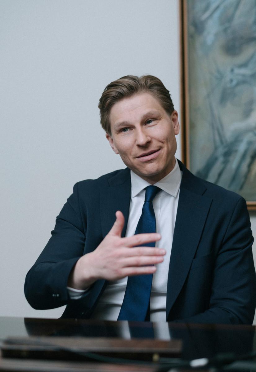 Antti Häkkäsen mielestä kirkon luottamushenkilöt ovat tärkeässä roolissa erityisesti rekrytointeja tehdessään. Hänen mielestään kirkko tarvitsee nyt hyviä tyyppejä.