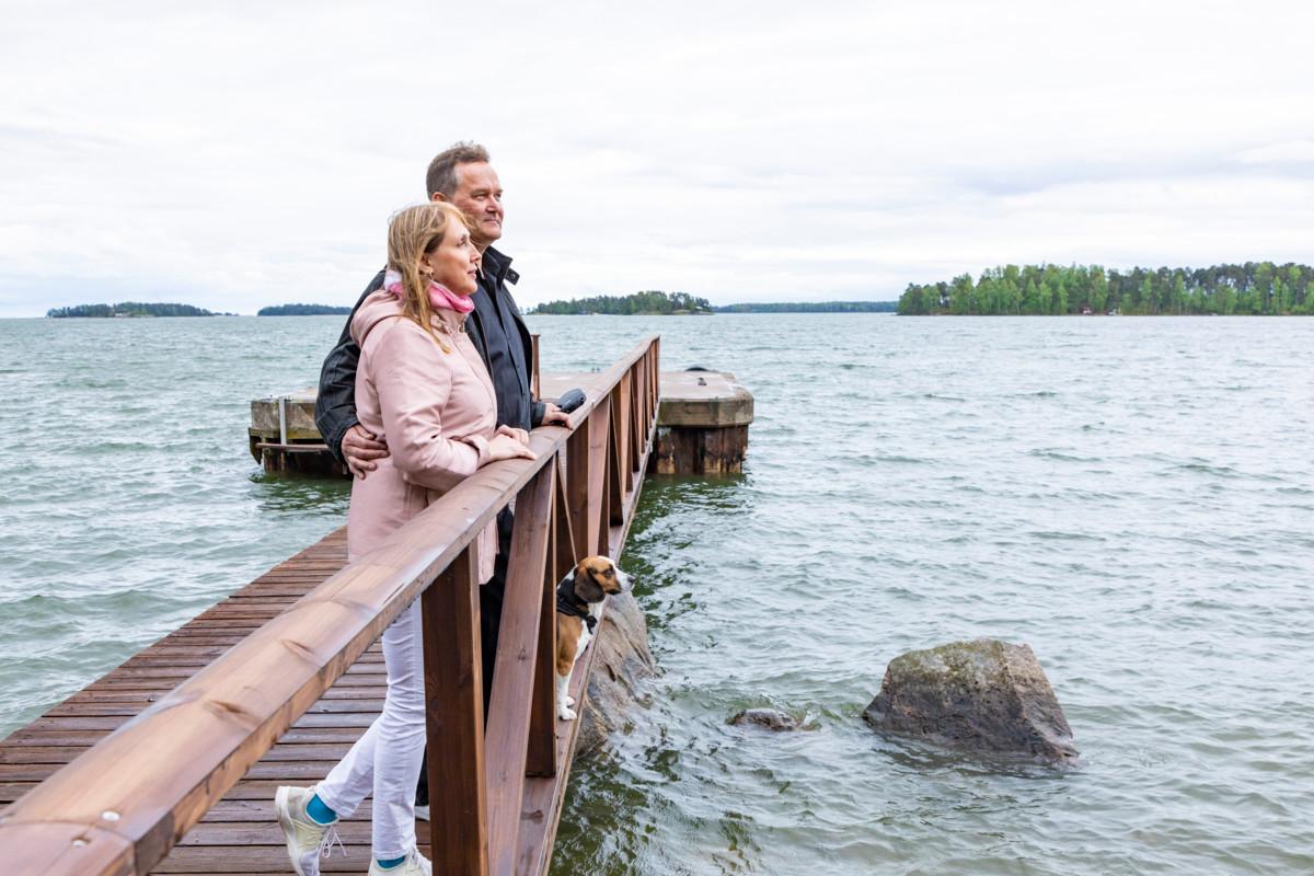 – Minä saan meitä eteenpäin ja Petri osaa jarruttaa. Siitä tulee tasapaino, sanoo Kirsi Satosalmi.