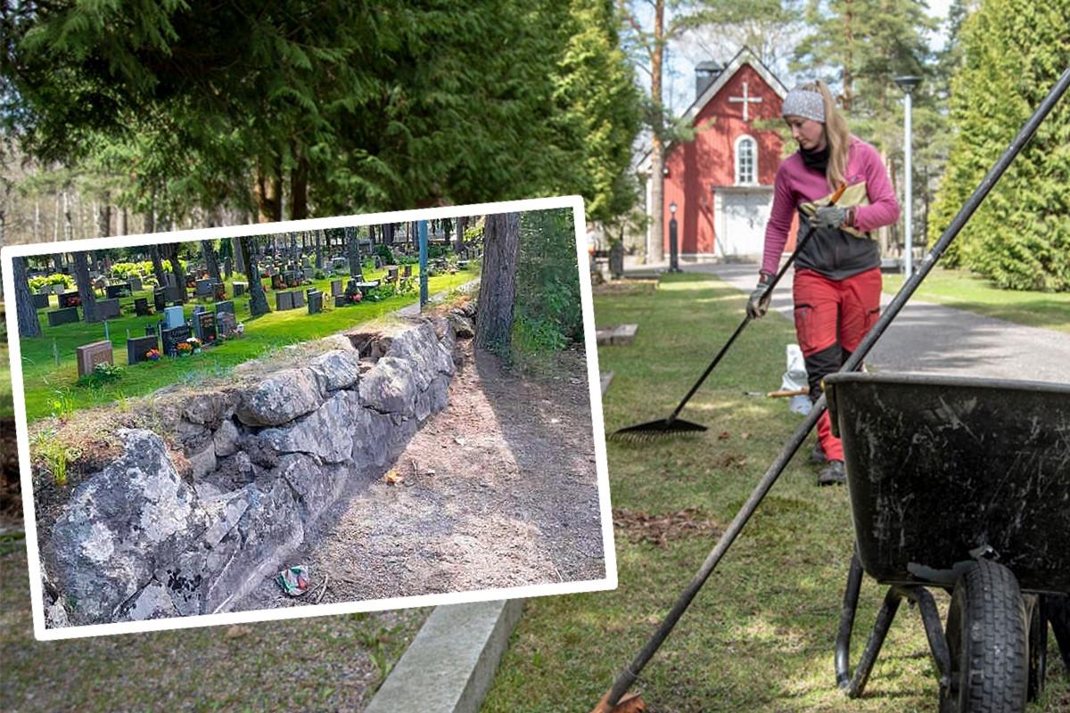 Ruskeasannan hautausmaa on metsäinen ja siitä huolehditaan hyvin. Kivimuuri on kulttuurihistoriallisesti arvokas. Kuva: Antero Harju ja Minna Aho / Vantaan seurakunnat 