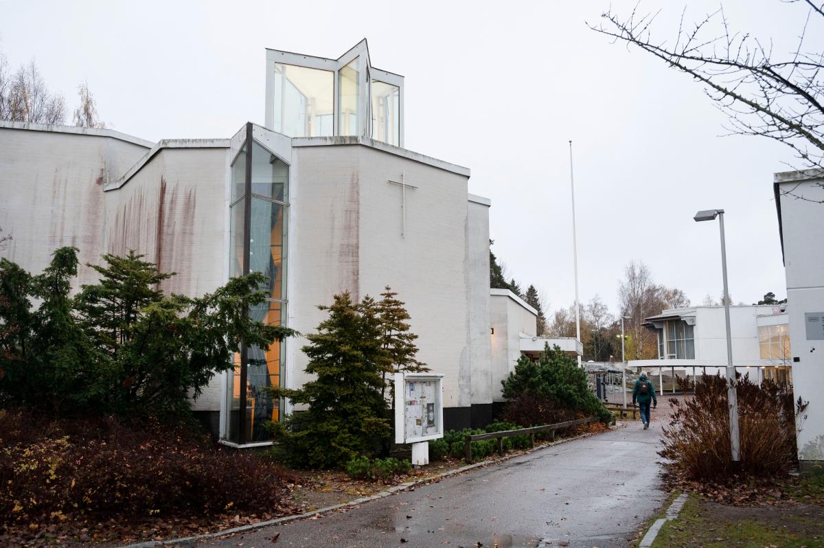 Merirasti-kappeli ei ole enää ensi vuonna Vuosareen seurakunnan käytössä. Todennäköisesti vuonna 1993 valmistunut rakennus puretaan.