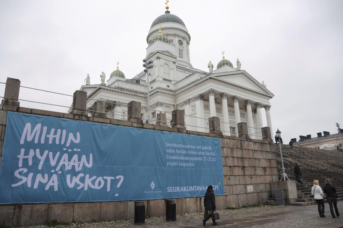 Vuonna 2014 seurakuntavaalikampanjoissa uskottiin hyvän tekemiseen. Kuva Teemu Salonen / Lehtikuva.