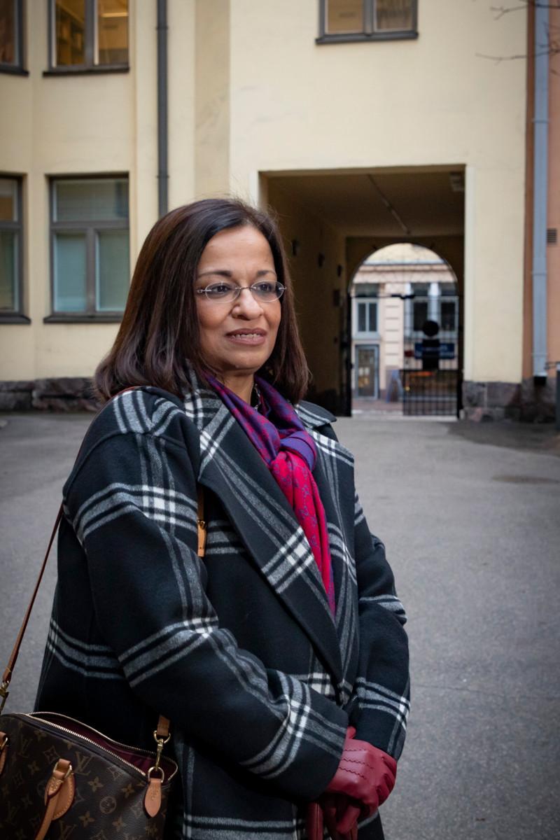 ”Oikeus harjoittaa omaa uskontoa on ihmisoikeus, mutta sama ihmisoikeus tarkoittaa myös monimuotoisuuden tunnustamista ja uskonnottomien kunnioittamista”, sanoo Mona Siddiqui.