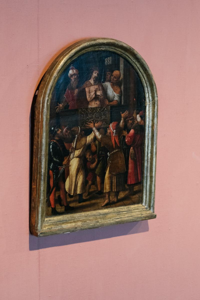 Marcellus Coffermansin maalaus Ecce Homo kuvaa vangittua Jeesusta väkijoukon edessä. Kuva Antti Rintala