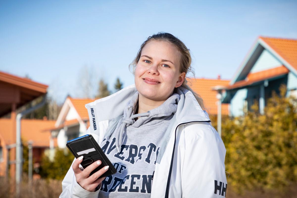 – Pyhiinvaellusreitin meditaatiotekstit ja ikonikuvat koskettivat arkisia tunteita ja toivat niihin hengellisen aspektin, tuumii Petra Autio Elämänpolku-reitillä Korsossa.