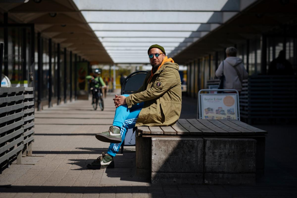 Kontulan ostoskeskusta Petja Lähde pitää kiehtovan monikulttuurisena ja rosoisena. Myös tämä paikka löytyy hänen rikosromaaninsa sivuilta.